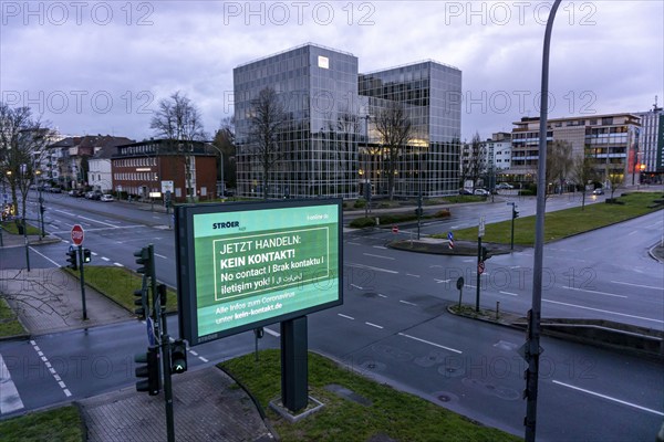 Call for no contacts, advertising campaign of the outdoor advertising company Ströer and t-online,