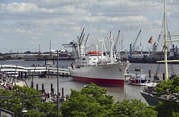 Europe, Germany, Hanseatic City of Hamburg, harbour, Elbe, museum ship Cap San Diego at the