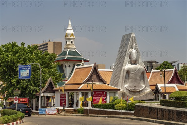The Buddhist temple Wat Ratchaburana, Phitsanulok, Thailand, Asia