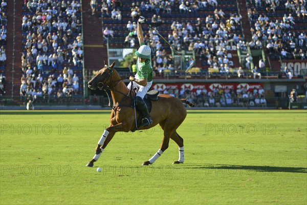 Bartolome Castagnola from team La Natividad playing against Indios Chapaleufú at the 131st