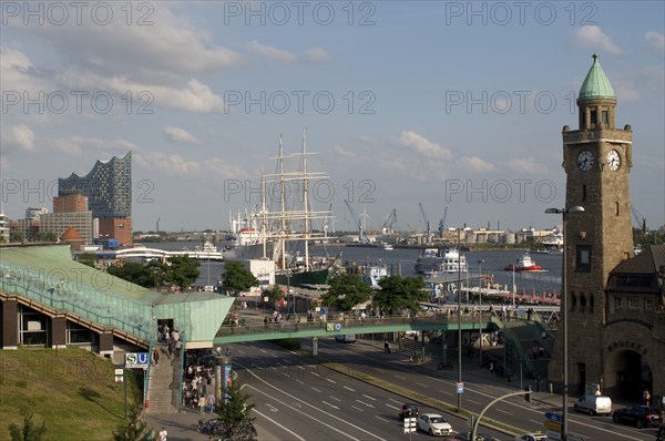 Europe, Germany, Hamburg, Elbe, harbour, St. Pauli Landungsbrücken station, glass centre, Elbe