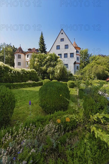 Neufra Castle, park, the historic hanging garden of Neufra, Renaissance garden built by Count Georg