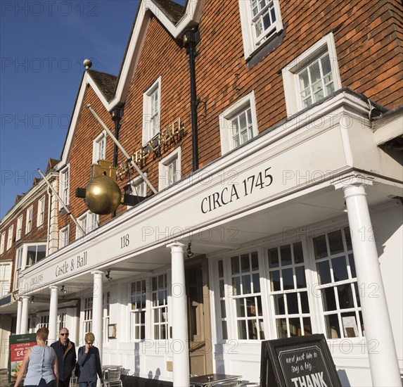 Castle and Ball hotel and pub, High Street, Marlborough, Wiltshire, England, UK