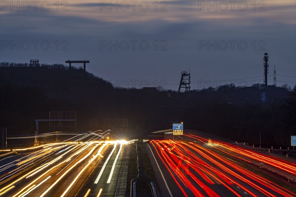 Evening traffic on the A2 motorway at the Recklinghausen junction heading west, in the background