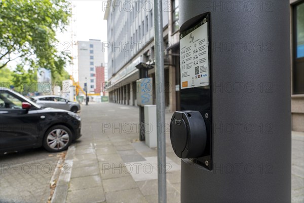 E-charging station in new smart poles, intelligent street lamps, test run, EON and the city of