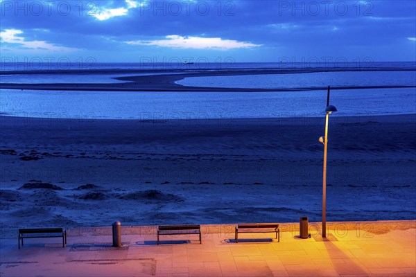 Beach promenade, west beach, beach walk, beach, island, East Frisia, winter, season, autumn, Lower