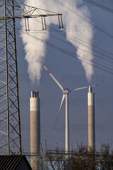 High-voltage power line, high-voltage pylon, chimney of the RZR Herten waste-to-energy plant, waste