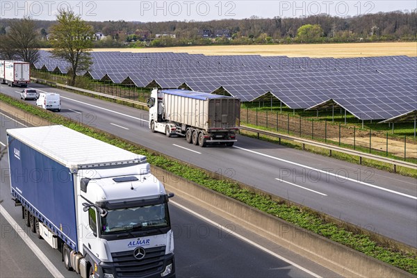 Solar park near Neukirchen-Vluyn, along the A40 motorway, over 10, 000 solar modules spread over 4