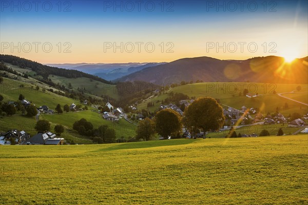 Sunrise, Hofsgrund, Oberried, Schauinsland, Black Forest, Baden-Württemberg, Germany, Europe