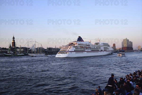 Germany, Hamburg, harbour, St. Michaelis, cruise ship Europe, Europe