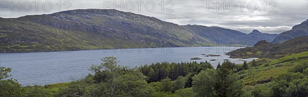 Glencoul Thrust on the Aird da Loch peninsula showing Cambrian quartzite sandwiched between layers