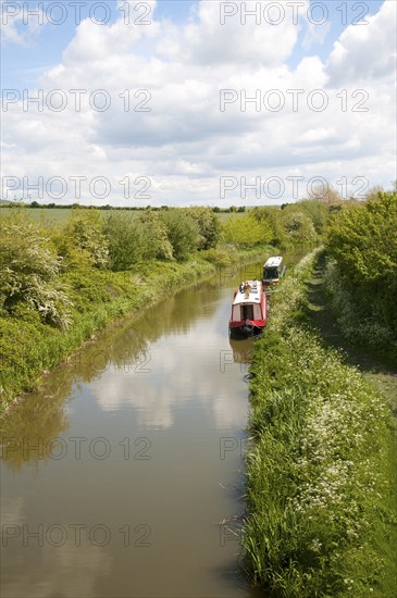 Kennet and Avon canal stretch between All Cannings and Alton Barnes, Vale of Pewsey, Wiltshire,