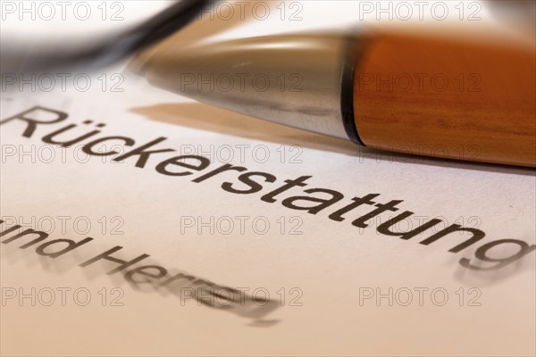 Symbolic image Application for reimbursement: close-up of a cover letter