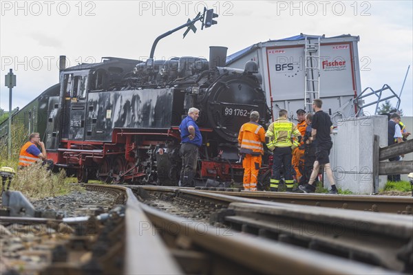 There was a serious accident between a train on the Weißeritz Valley Railway and a lorry from the