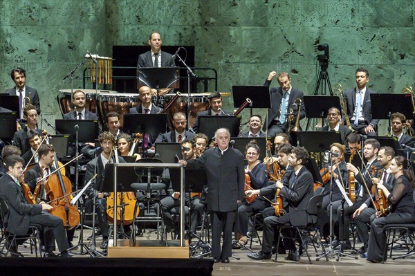 Daniel Barenboim, conductor of the West-Eastern Divan Orchestra live at the Berlin Waldbühne on