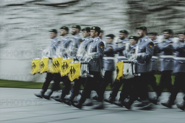 Soldiers of the Staff Music Corps, recorded during a reception with military honours at the Federal