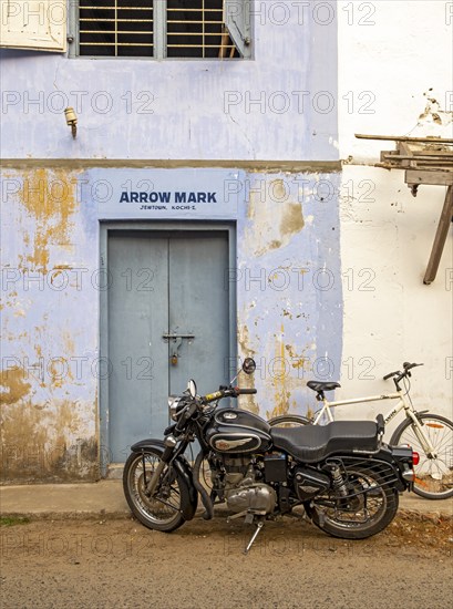 Street scene with motorbike, Matancherry, Jew Town, Cochin, Kerala, India, Asia