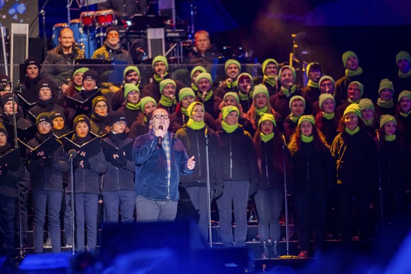 When over 25, 000 visitors flock to the Rudolf Harbig Stadium for the big Advent concert just in