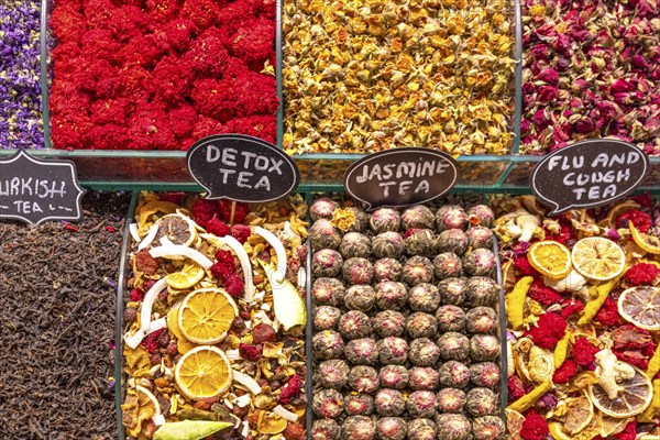 Turkey, Istanbul Spice Bazaar, part of the famous Grand Bazaar in Fatih district, Asia