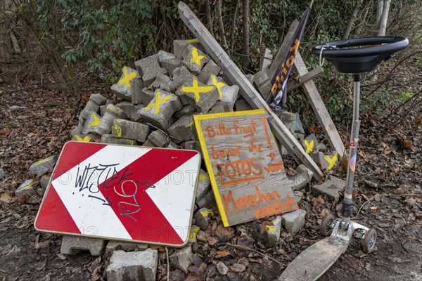 Camp of climate activists in the rest of the village of Lützerath, the last place to be excavated