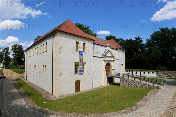 The Senftenberg Castle and Fortress Museum is housed in the Senftenberg Castle building