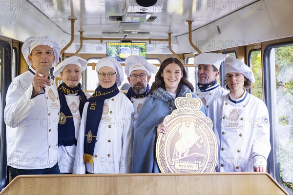 Stollen inspectors award seal of quality for Dresdner Christstollen, Dresden, Saxony, Germany,