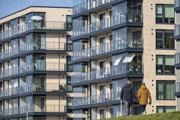 New residential buildings, flats between Viertal Neuer Hafen, on Lohmannstraße and Weserdeich,