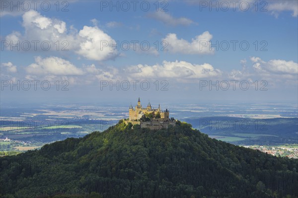 Hohenzollern Castle, Zollernalbkreis, Swabian Alb, Baden-Wuerttemberg, Germany, Europe