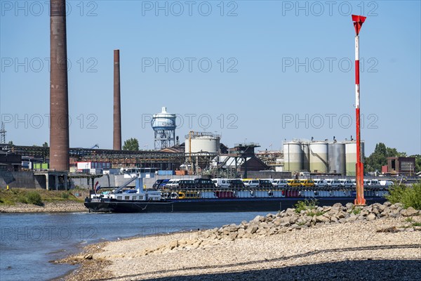 Rhine at Duisburg, extremely low water, Rhine level at 168 cm, falling, after the long drought the