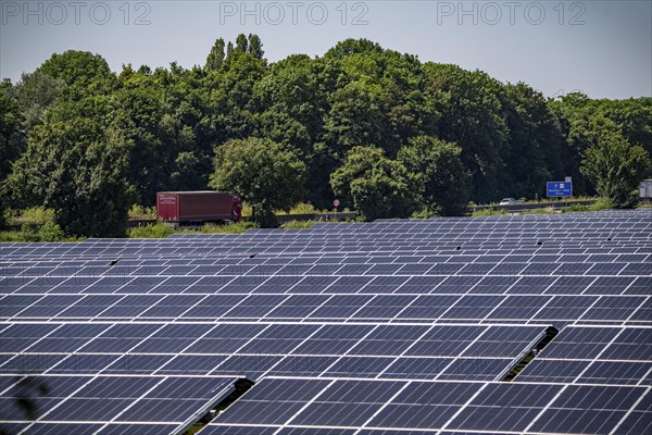 Solar park near Neukirchen-Vluyn, along the A40 motorway, over 10, 000 solar modules spread over 4
