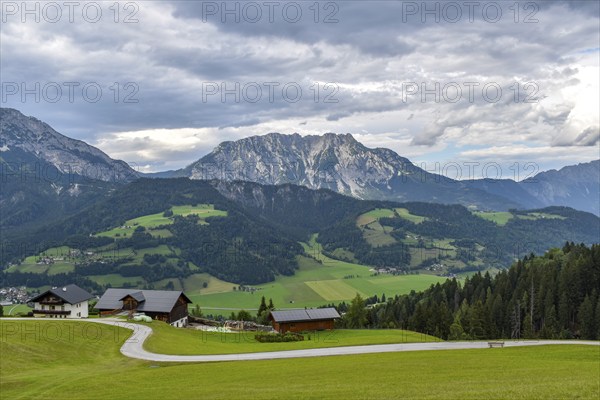 Farm on the Gössenberg, in the background the Stoderzinken, Schladminger Tauern, Styria, Austria,