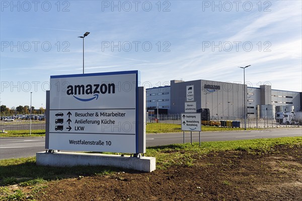 Amazon logistics centre PAD2, Amazon.com, online shopping, access road, Horn-Bad Meinberg, East