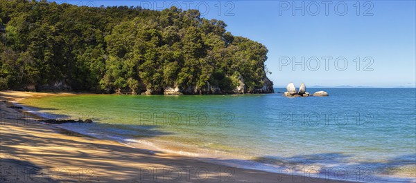 Split Apple Rock, Tasman Bay, Kaiteriteri, New Zealand, Oceania