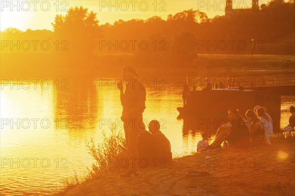 Summer evening at the Blue Wonder on the Elbe, Dresden Loschwitz, Dresden, Saxony, Germany, Europe