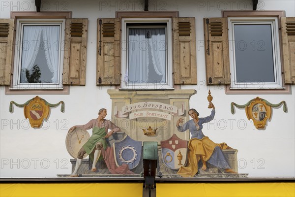 House facade with Lüftlmalerei, Garmisch, Garmisch-Partenkirchen, Upper Bavaria, Bavaria, Germany,