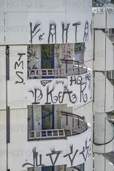 Graffiti, graffitied balconies, social housing, Kreuzberg centre, Kottbusser Tor, Kreuzberg,