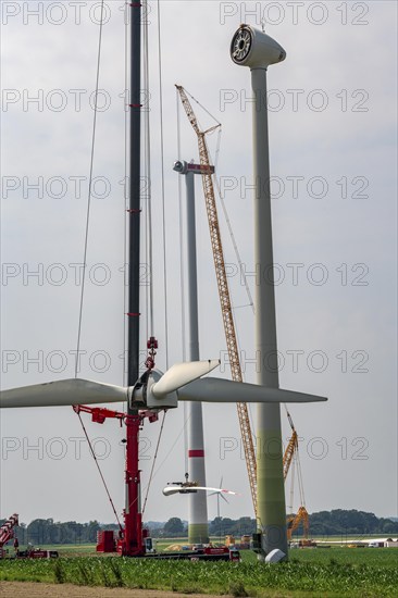 Dismantling of a wind power plant in a wind farm near Issum, 9 older wind turbines from the