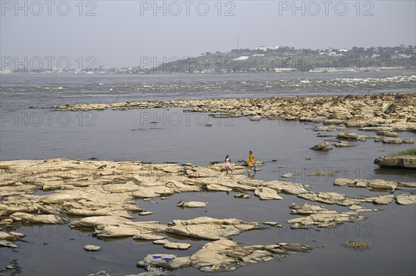 Women at the Congo River near the Malebo Pool, formerly Stanley Pool, Brazzaville, Republic of