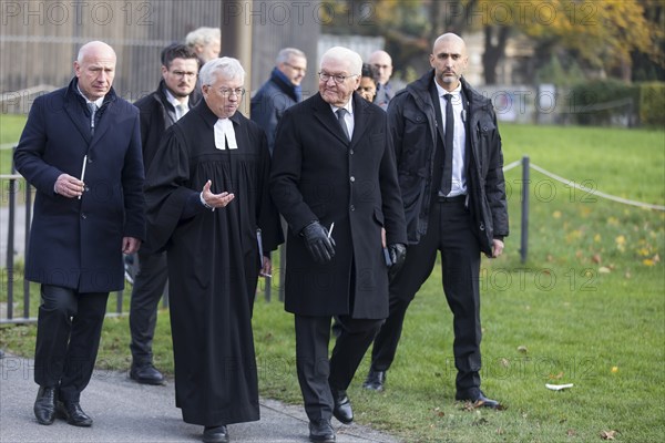Kai Wegner (Governing Mayor of Berlin), Thomas Jeutner (Pastor of the Protestant Community of