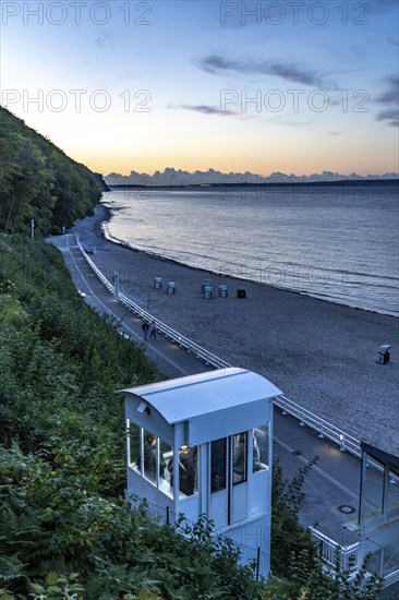 The pier of Sellin, evening mood, lift to the coast at Wilhelmstraße, sunset, 394 metres long, with