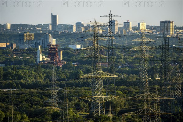 View over the central Ruhr area, from the north over Gelsenkirchen, with the former Consolidation