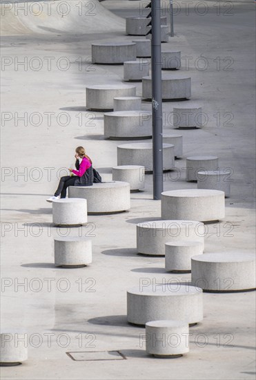 Gustaf-Gründgens-Platz, at the Schauspielhaus Düsseldorf, at Kö-Bogen-2 Haus, North