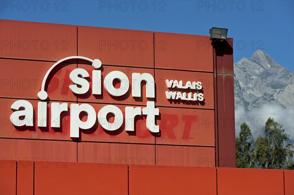 Sion Airport, rear summit Haut de Cry, Sion, Sion, Valais, Switzerland, Europe