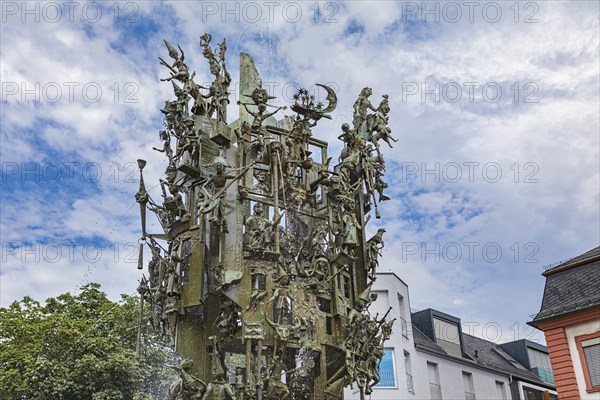Carnival fountain on Schillerplatz in Mainz, Rhineland-Palatinate, Germany, Europe