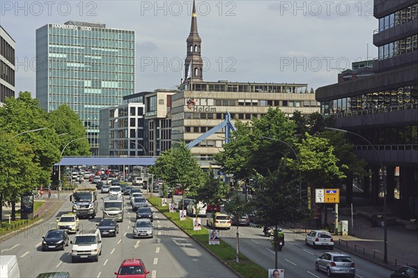 Hamburg, Old Town, Willy-Brandt-Str., main thoroughfare