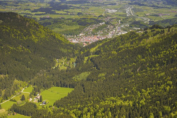 Panorama from Mittagberg, 1451m, into the Steigbachtal, behind Immenstadt and the Illertal, Allgäu,