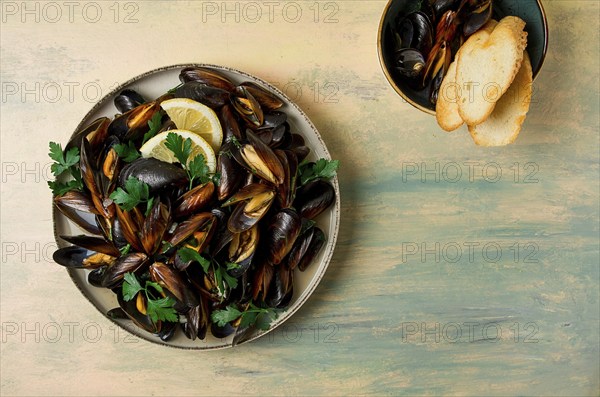 Fresh, Boiled mussels, Black Sea, with parsley and lemon, no people