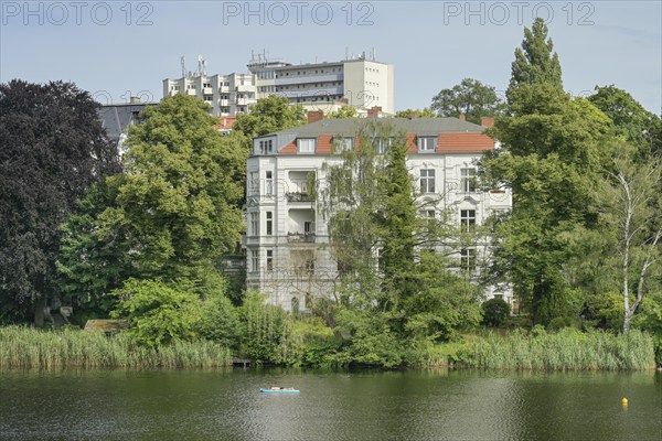 Old building, residential building at Halensee, Grunewald, Charlottenburg-Wilmersdorf, Berlin,