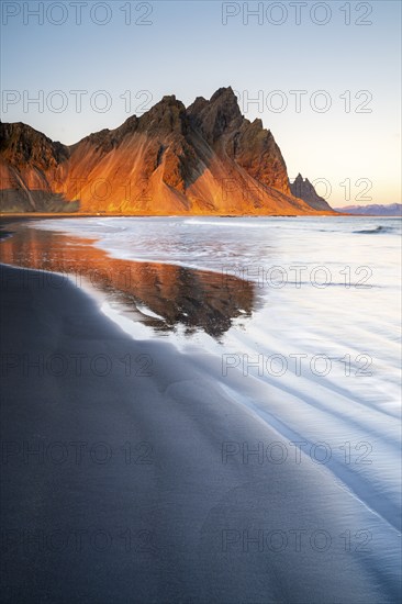 Vestrahorn mountain range, Stokksnes, Höfn, Austurland, Iceland, Europe