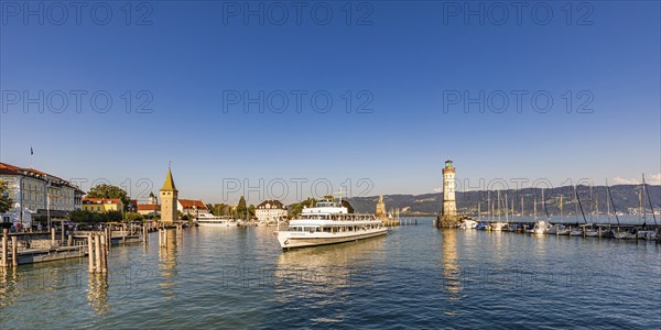 Harbour with the Hotel Bayerischer Hof, man tower, excursion steamer and the lighthouse, Lindau